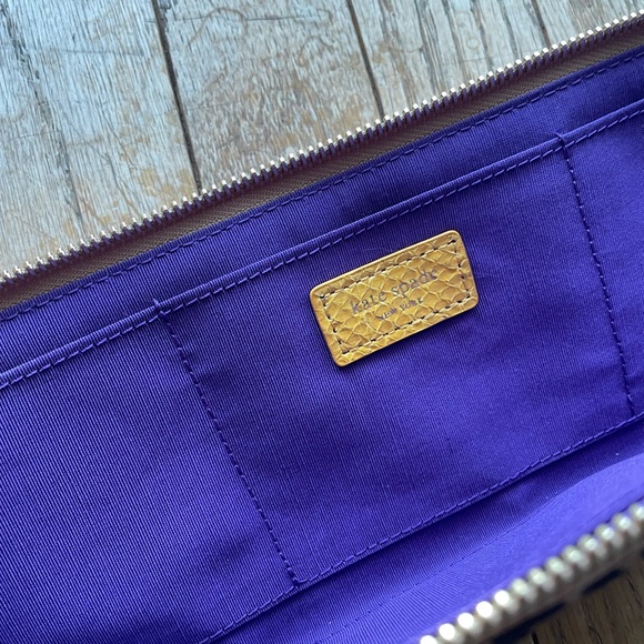 Kate Spade clutch - Picture 5 of 5